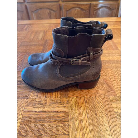 UGG KREWE PULL ON ANKLE BOOT - Picture 6 of 10